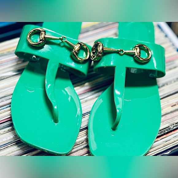 NWOT - Jeffrey Campbell “A Lil Bit” Patent Embellished Sandal Shiny Green - 6 US - Picture 2 of 13